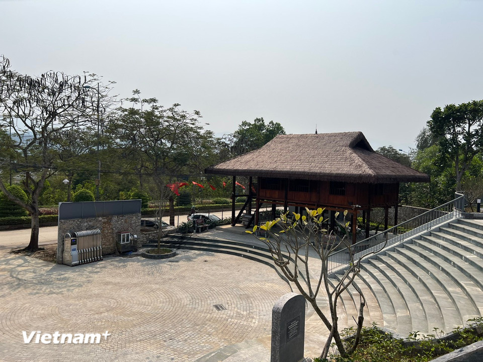 Một góc Di tích lịch sử quốc gia Địa điểm Trường dạy làm báo Huỳnh Thúc Kháng. (Ảnh: Trần Hương Sơn/Vietnam+)