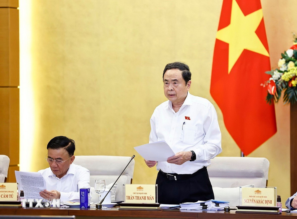 Chủ tịch Quốc hội Trần Thanh Mẫn, Chủ tịch Ủy ban dự thảo sửa đổi, bổ sung một số điều của Hiến pháp năm 2013 phát biểu. (Ảnh: Doãn Tấn/TTXVN)