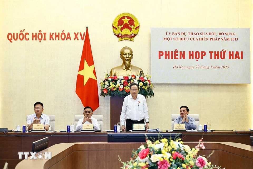 Chủ tịch Quốc hội Trần Thanh Mẫn, Chủ tịch Ủy ban dự thảo sửa đổi, bổ sung một số điều của Hiến pháp năm 2013 phát biểu. (Ảnh: Doãn Tấn/TTXVN)