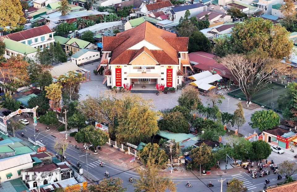 Trung tâm văn hóa huyện Đạ Huoai. (Ảnh: Hồng Đạt/TTXVN)