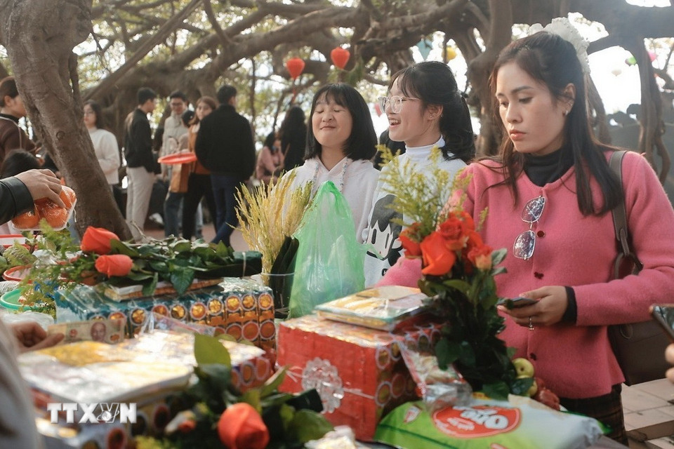 Khu vực chuẩn bị lễ. (Ảnh: Minh Quyết/TTXVN)