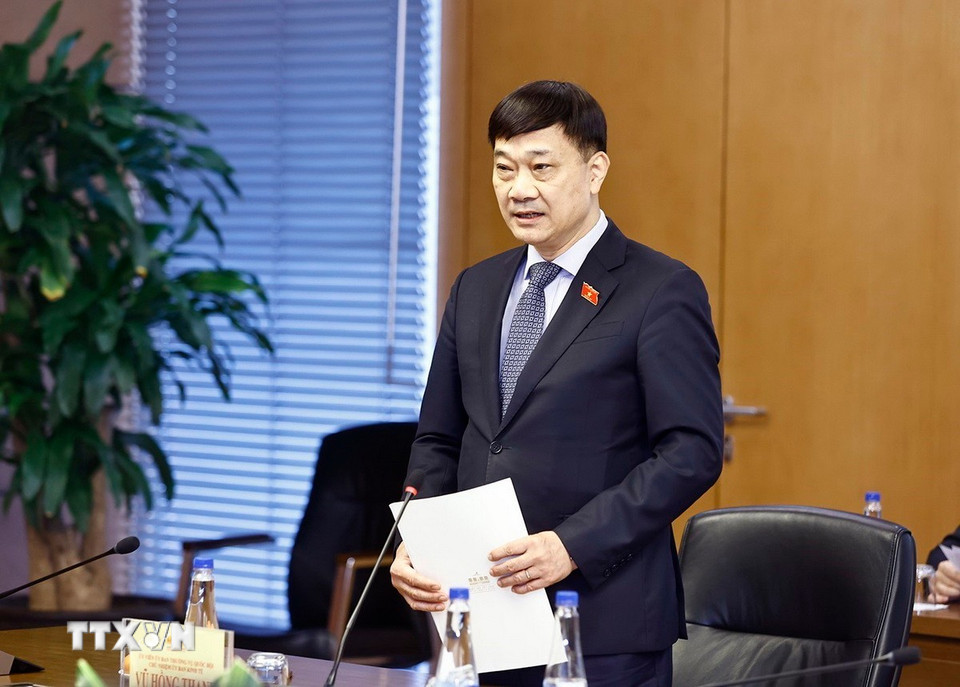 Chủ nhiệm Ủy ban Kinh tế của Quốc hội Vũ Hồng Thanh phát biểu. (Ảnh: Doãn Tấn/TTXVN)