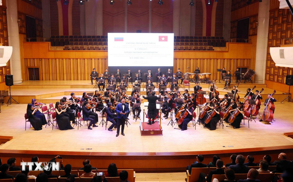 Một tiết mục nghệ thuật tại chương trình. (Ảnh: Phạm Kiên/TTXVN)