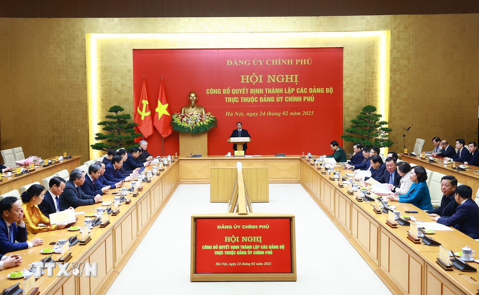 Thủ tướng Phạm Minh Chính chủ trì hội nghị. (Ảnh: Dương Giang/TTXVN)