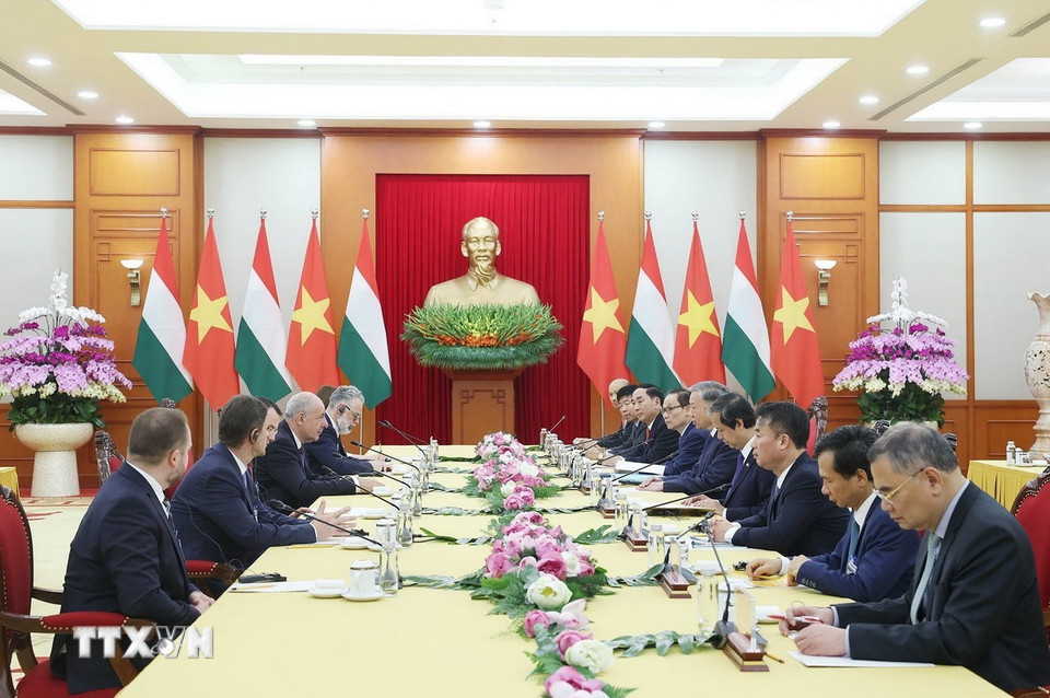 Tổng Bí thư Tô Lâm hội kiến Tổng thống Hungary Sulyok Tamas thăm chính thức Việt Nam. (Ảnh: Thống Nhất/TTXVN)