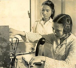 Những chiến sỹ trên mặt trận thông tin. (Nguồn: VNPT) scan0093-1-copy.jpg