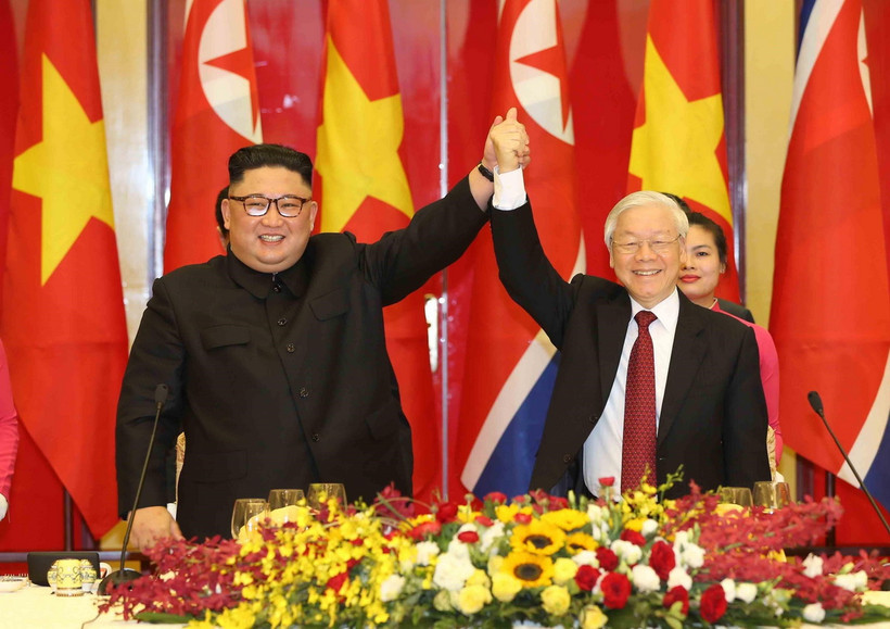 Tổng Bí thư, Chủ tịch nước Nguyễn Phú Trọng chủ trì tiệc chiêu đãi trọng thể chào mừng Chủ tịch Đảng Lao động Triều Tiên, Chủ tịch Ủy ban Quốc vụ nước Cộng hòa dân chủ nhân dân Triều Tiên Kim Jong-un và Đoàn đại biểu cấp cao Triều Tiên thăm hữu nghị chính thức Việt Nam, tối 1/3/2019, tại Hà Nội. (Ảnh: Trí Dũng/TTXVN)