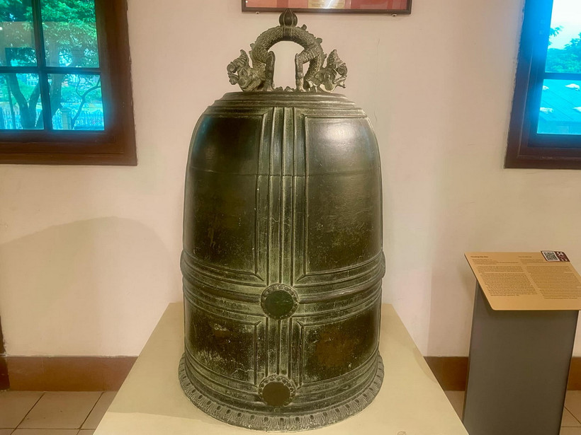 Chuông Vân Bản được trưng bày tại Bảo tàng Lịch sử Quốc gia. (Ảnh: Vietnam+)