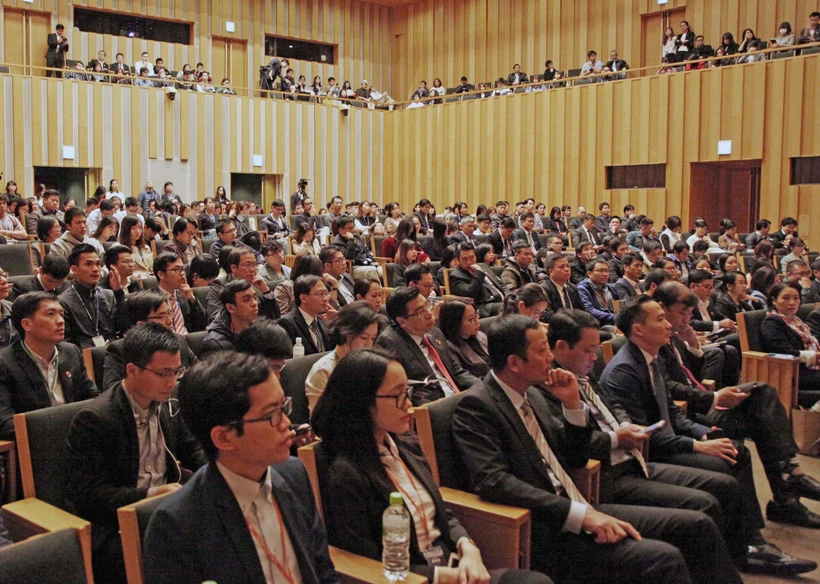 Gần 1.000 trí thức Việt Nam đang học tập và làm việc tại Nhật Bản tham dự diễn đàn. (Ảnh: Thành Hữu/TTXVN)