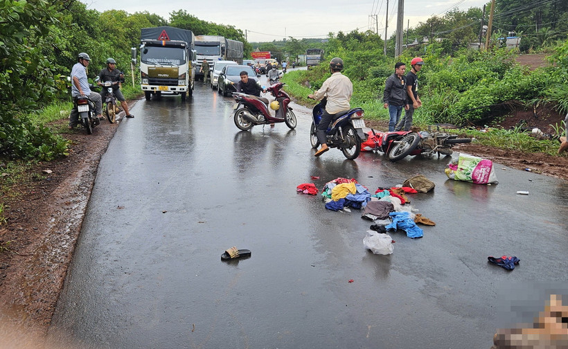 Hiện trường vụ tai nạn. (Ảnh: Đậu Tất Thành/TTXVN)