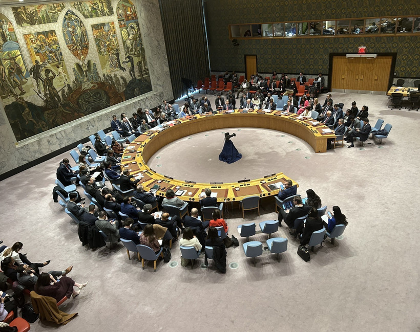 Toàn cảnh phiên họp Hội đồng Bảo an thông qua Nghị quyết. (Ảnh: Quang Huy/TTXVN)