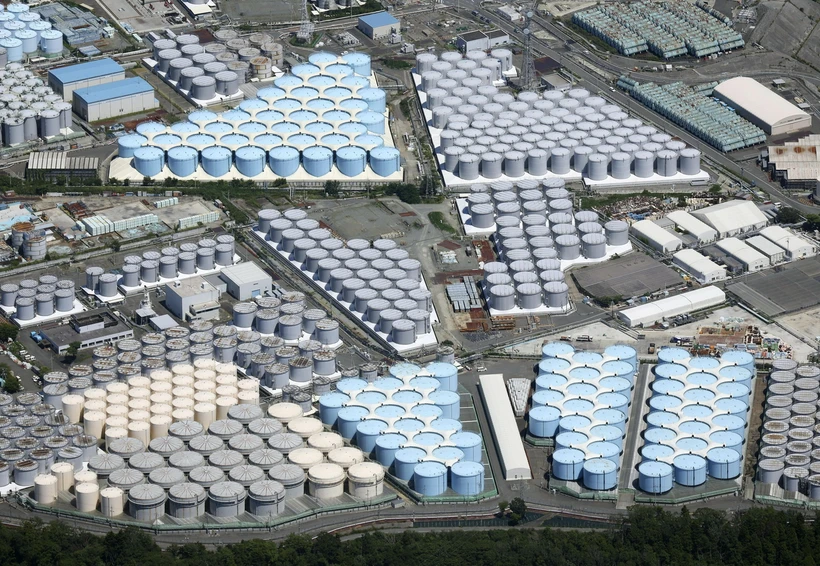 Các bể chứa nước thải tại Nhà máy điện hạt nhân Fukushima, Nhật Bản ngày 22/8/2023. (Ảnh: Kyodo/TTXVN)