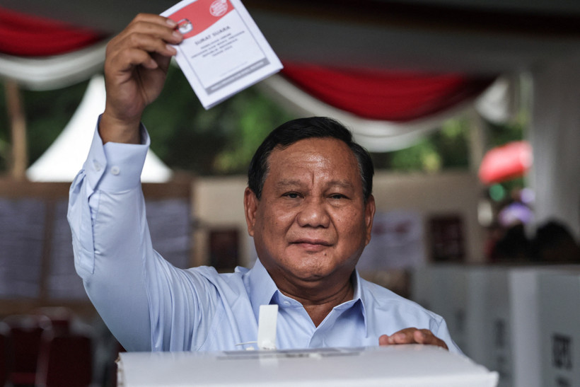 Ông Prabowo Subianto tại điểm bỏ phiếu ở Bogor ngày 14/2/2024. (Ảnh: AFP/TTXVN)