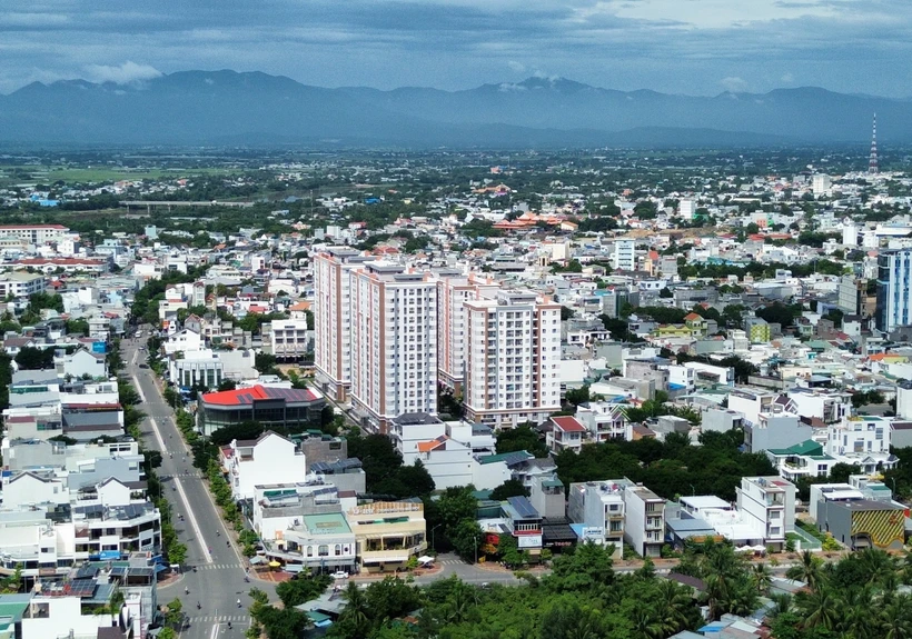 Nhà ở, chung cư được xây dựng mới ở Khu đô thị mới Đông Bắc, thành phố Phan Rang - Tháp Chàm (Ninh Thuận). (Ảnh: Nguyễn Thành/TTXVN)