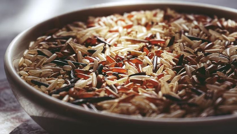 Dựa vào màu sắc, gạo lứt có 3 loại chính gồm gạo lứt trắng, gạo lứt đỏ, gạo lứt đen. (Nguồn: ABC news)