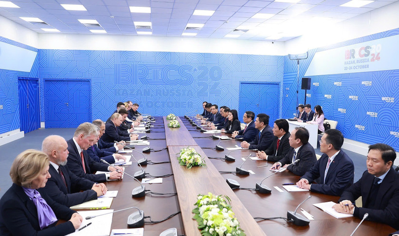 Thủ tướng Phạm Minh Chính hội đàm với Tổng thống Liên bang Nga Vladimir Putin, Chủ tịch Nhóm BRICS năm 2024. (Ảnh: Dương Giang/TTXVN)