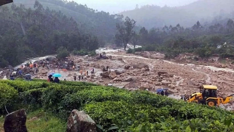 Hiện trường vụ lở đất tại Wayanad, Ấn Độ, ngày 30/7. (Ảnh: The Hindu/TTXVN)