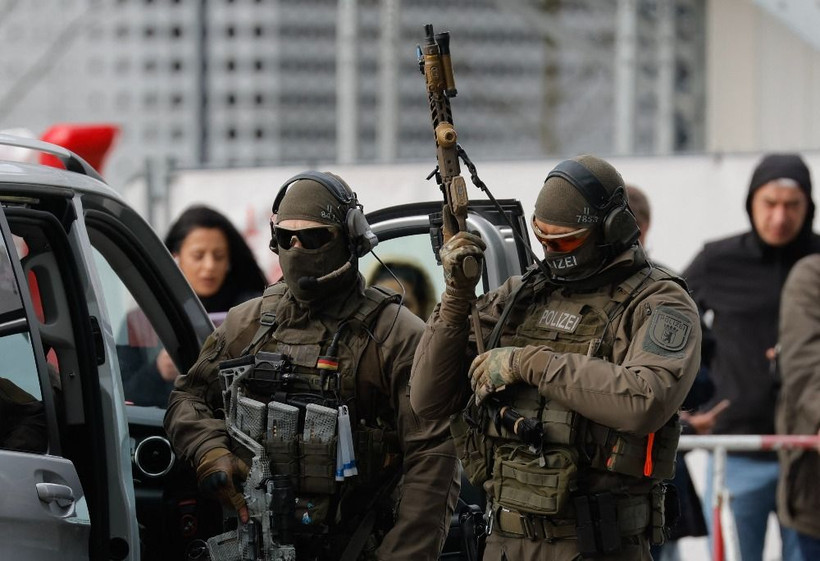 Cảnh sát Đức triển khai tăng cường an ninh tại thủ đô Berlin. (Ảnh: AFP/ TTXVN)