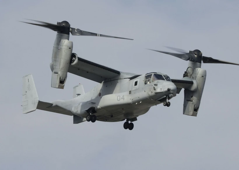Máy bay vận tải quân sự MV-22 Osprey vận hành gần căn cứ không quân Mỹ ở Futenma, tỉnh Okinawa, Nhật Bản (Ảnh: Kyodo/TTXVN)