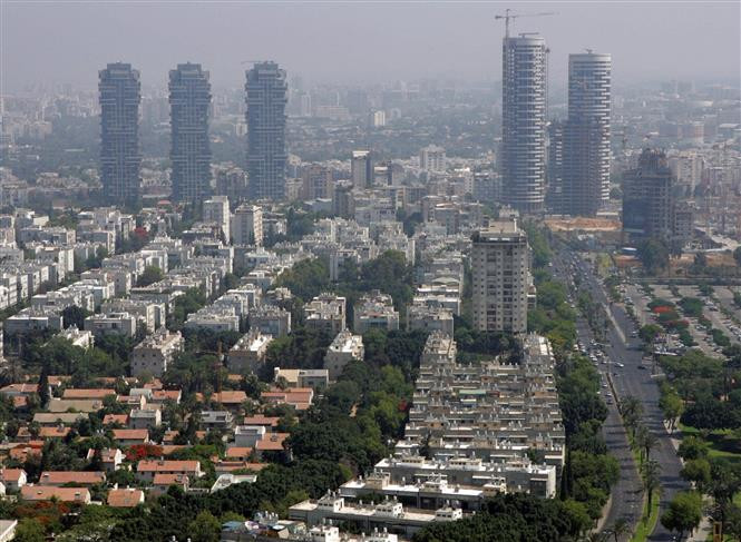 S&P đã hạ triển vọng xếp hạng tín nhiệm của nền kinh tế Israel từ "ổn định" xuống "tiêu cực". (Nguồn: AFP/TTXVN)