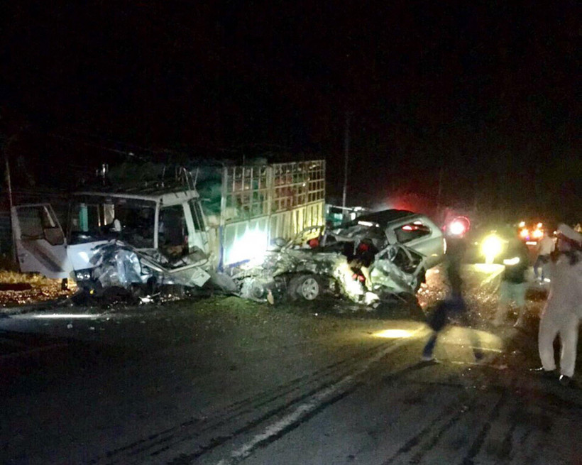 Hiện trường vụ tai nạn. (Ảnh: Dư Toán/TTXVN)