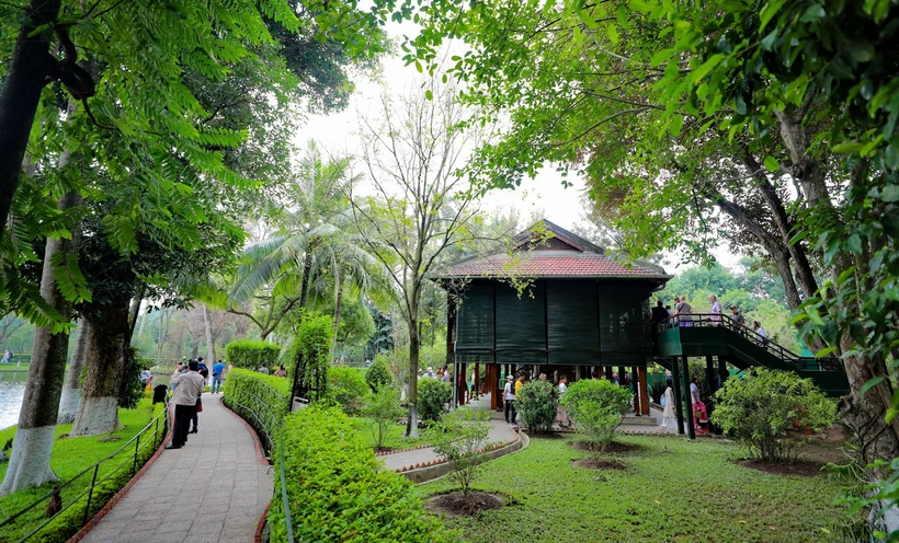 Vẻ đẹp Khu di tích Chủ tịch Hồ Chí Minh tại Phủ Chủ tịch. (Ảnh: Thanh Tùng/TTXVN)