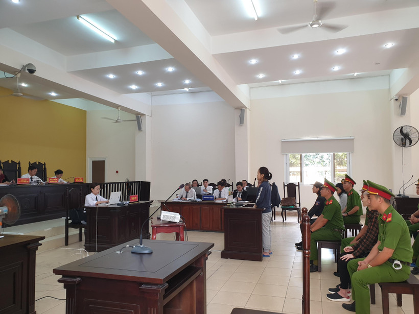 Quang cảnh phiên tòa. (Ảnh: Huyền Trang/TTXVN)