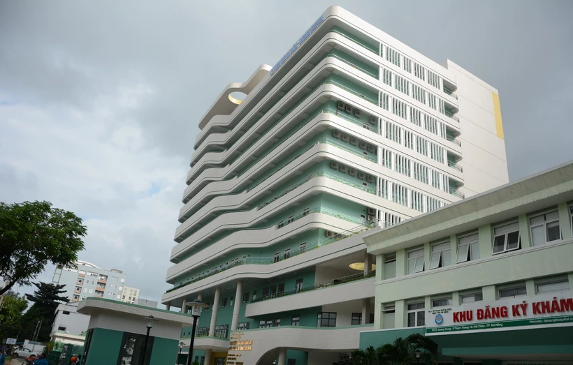 Trung tâm phẫu thuật thần kinh, chấn thương và bỏng tạo hình. (Ảnh: Văn Dũng/TTXVN)