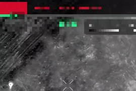 Drone Nga thả đạn chính xác, diệt drone Ukraine đang bay trên trời