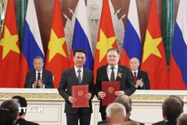 Tổng Bí thư Tô Lâm và Tổng thống Vladimir Putin chứng kiến Lễ trao các văn kiện hợp tác