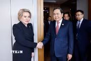 Chủ tịch Quốc hội Trần Thanh Mẫn hội kiến Chủ tịch Hội đồng Liên bang Nga Valentina Matviyenko. (Ảnh: Doãn Tấn/TTXVN)