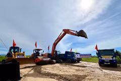 Khởi công xây dựng khu tái định cư phục vụ dự án đường sắt tốc độ cao Bắc - Nam qua địa phận thành phố Đà Nẵng. (Ảnh: Thanh Phong/Vietnam+)