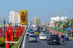 Trung tâm thành phố Đà Nẵng rực rỡ cờ hoa chào mừng Đại hội Đảng lần thứ XIV