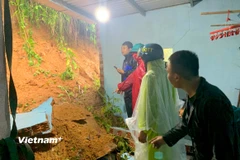 Một hộ dân xã Trà Đốc, Đà Nẵng may mắn thoát chết khi đất đá sạt lở đổ ập xuống phòng ngủ. (Ảnh: Thúy Vân - Xuân Trực, Xã Trà Đốc)