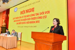 Giới thiệu Thống đốc Nguyễn Thị Hồng ứng cử đại biểu Quốc hội khóa XVI. (Ảnh: Vietnam+)