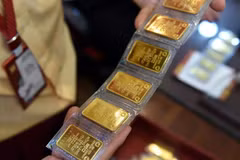 Sáng 11/9, giá vàng SJC giảm về ngưỡng 145 triệu đồng mỗi lượng. (Ảnh: Vietnam+)