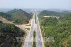  Dự án cao tốc Hà Nội - Lào Cai do ADB tài trợ vốn. (Ảnh: Đinh Thùy/TTXVN)