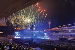 BIGBANG đã khép lại hai đêm diễn tại Hà Nội bằng một đêm cuối đầy cảm xúc. (Ảnh: Vietnam+)