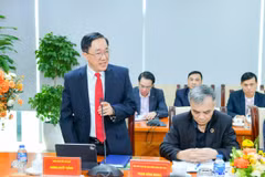 Ông Dương Quyết Thắng - Tổng Giám đốc Ngân hàng Chính sách xã hội cho biết tính đến ngày 31/12/2025, tổng nguồn vốn của Ngân hàng Chính sách xã hội đạt 426.262 tỷ đồng, tăng 44.103 tỷ đồng. (Ảnh: Vietnam+)