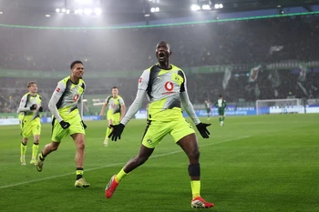 Dortmund chiến thắng để giúp Bundesliga bớt nhàm chán hơn. (Nguồn: Getty Images)