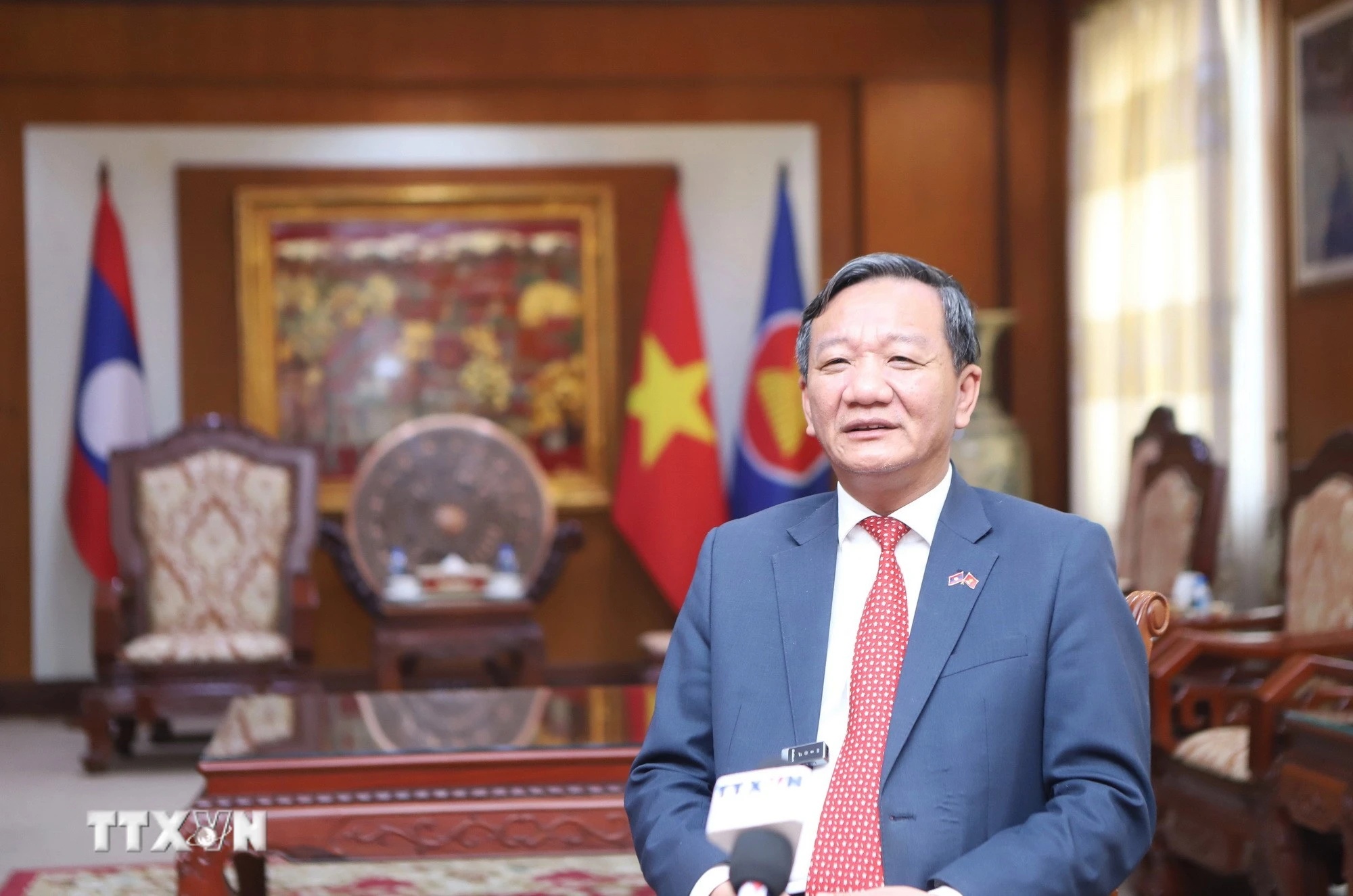 Việt Nam và Lào đẩy mạnh hiện thực hóa nội hàm gắn kết chiến lược
