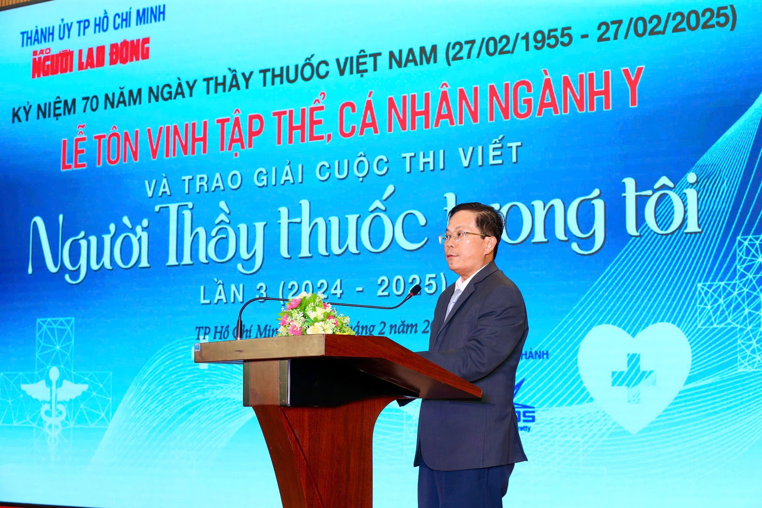 Tôn vinh bác sỹ và trao giải Cuộc thi viết Người thầy thuốc trong tôi ...
