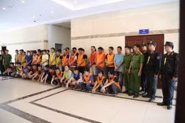 Cơ quan Công an đã triệu tập 50 đối tượng tổ chức đánh bạc trên các website cá cược trực tuyến. (Ảnh: CA Thành phố Hồ Chí Minh cung cấp)