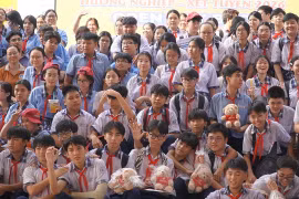 Ngày hội tuyển sinh Cao đẳng Bách khoa Sài Gòn trở thành điểm hẹn hướng nghiệp của hơn 1.000 học sinh các trường THCS và THPT tại thành phố Hồ Chí Minh. (Ảnh: Khánh Ly/Vietnam+)
