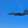 Một máy bay chiến đấu F-15K phóng tên lửa không đối không AIM-9X trong một buổi huấn luyện trên trường bắn ở Biển Tây, ngày 20/5. (Nguồn: Yonhap)