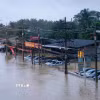 Cảnh ngập lụt tại Hat Yai, tỉnh Songkhla , Thái Lan, ngày 25/11/2025. (Ảnh: THX/TTXVN)