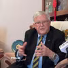 Giáo sư Carl Thayer, chuyên gia nghiên cứu về Việt Nam và khu vực Đông Nam Á tại Đại học New South Wales. (Ảnh: Lê Đạt/TTXVN)