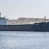 Một tàu hàng di chuyển qua kênh đào Suez ở Ismailia, Ai Cập ngày 13/7/2024. (Ảnh: THX/TTXVN)