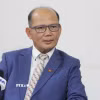 Ông Uch Leang trả lời phỏng vấn của phóng viên TTXVN thường trú tại Campuchia. (Ảnh: Minh Hưng/TTXVN)