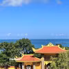 Địa thế "tựa sơn hướng hải" tuyệt đẹp của Chùa Hộ Quốc. (Ảnh: Bích Hằng/Vietnam+)